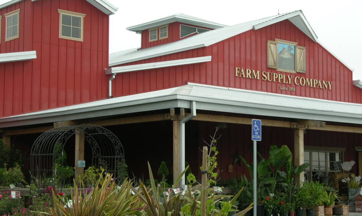 farm-supply_33f283e61c6b92f5e07553e8c98f545a.jpg