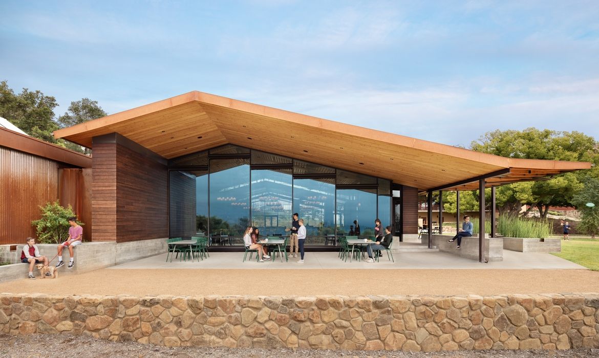 thacher-dining-5_33f283e61c6b92f5e07553e8c98f545a.jpg