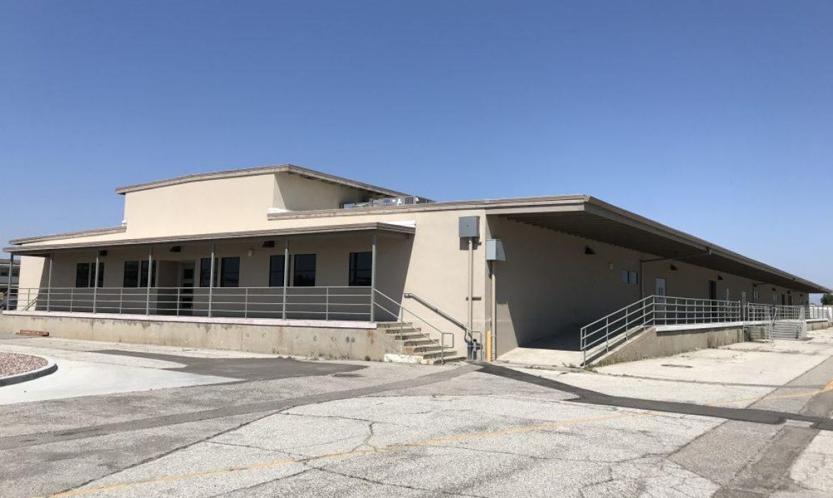 JFTB-Los-Alamitos-Building-7-Renovation_33f283e61c6b92f5e07553e8c98f545a.jpg